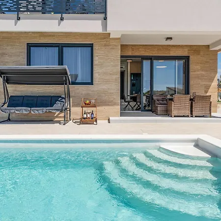 Cozy In Brig, Nin With Jacuzzi Casa vacanze *